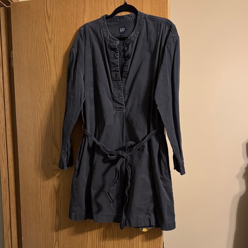 GAP Women's gray Dress